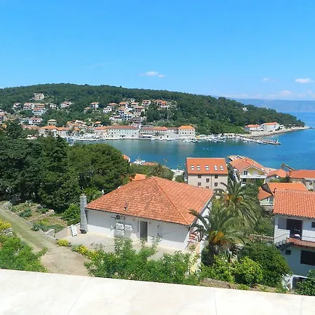 Marijo 3* Jelsa (Hvar)